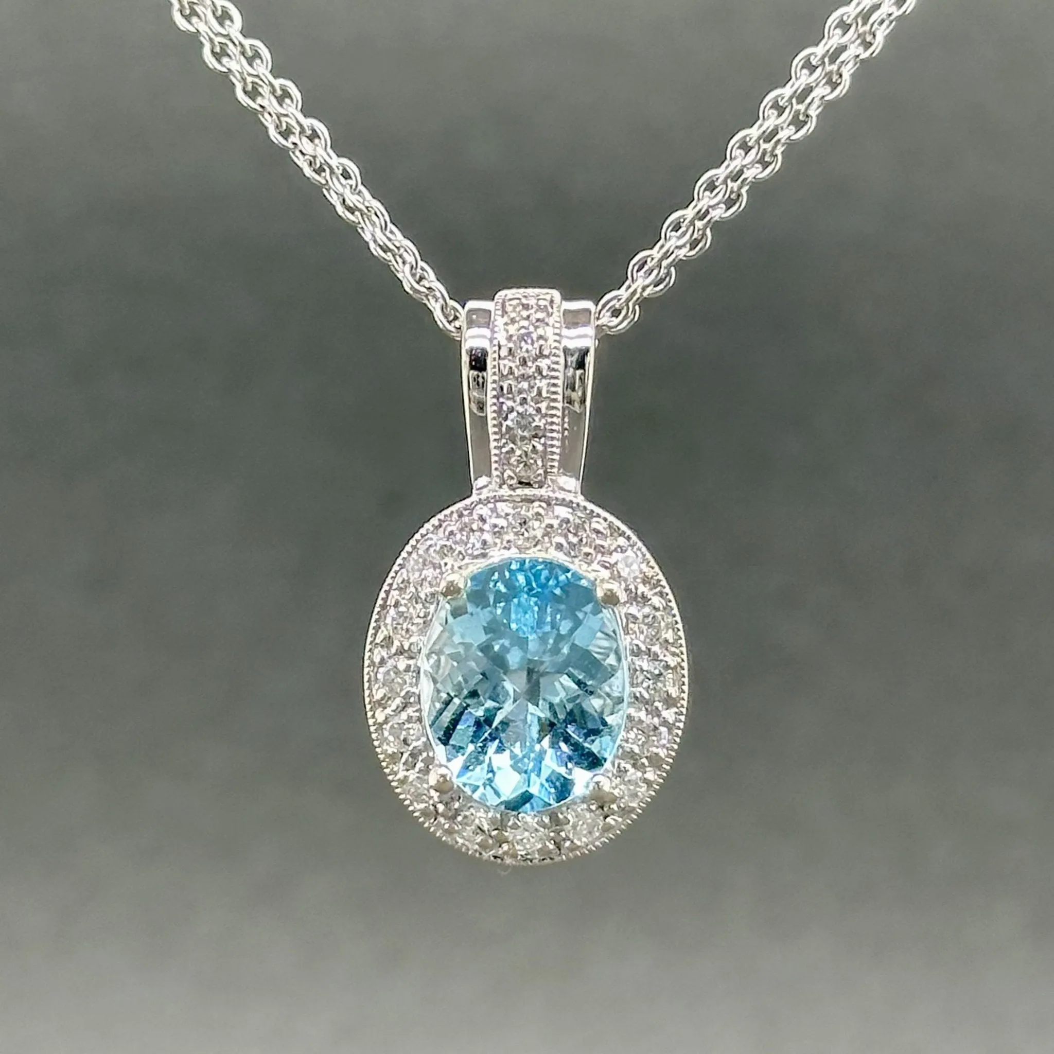 Estate 14K W Gold 3.00ct Aquamarine & 0.25ctw H/SI2-I1 Diamond Pendant