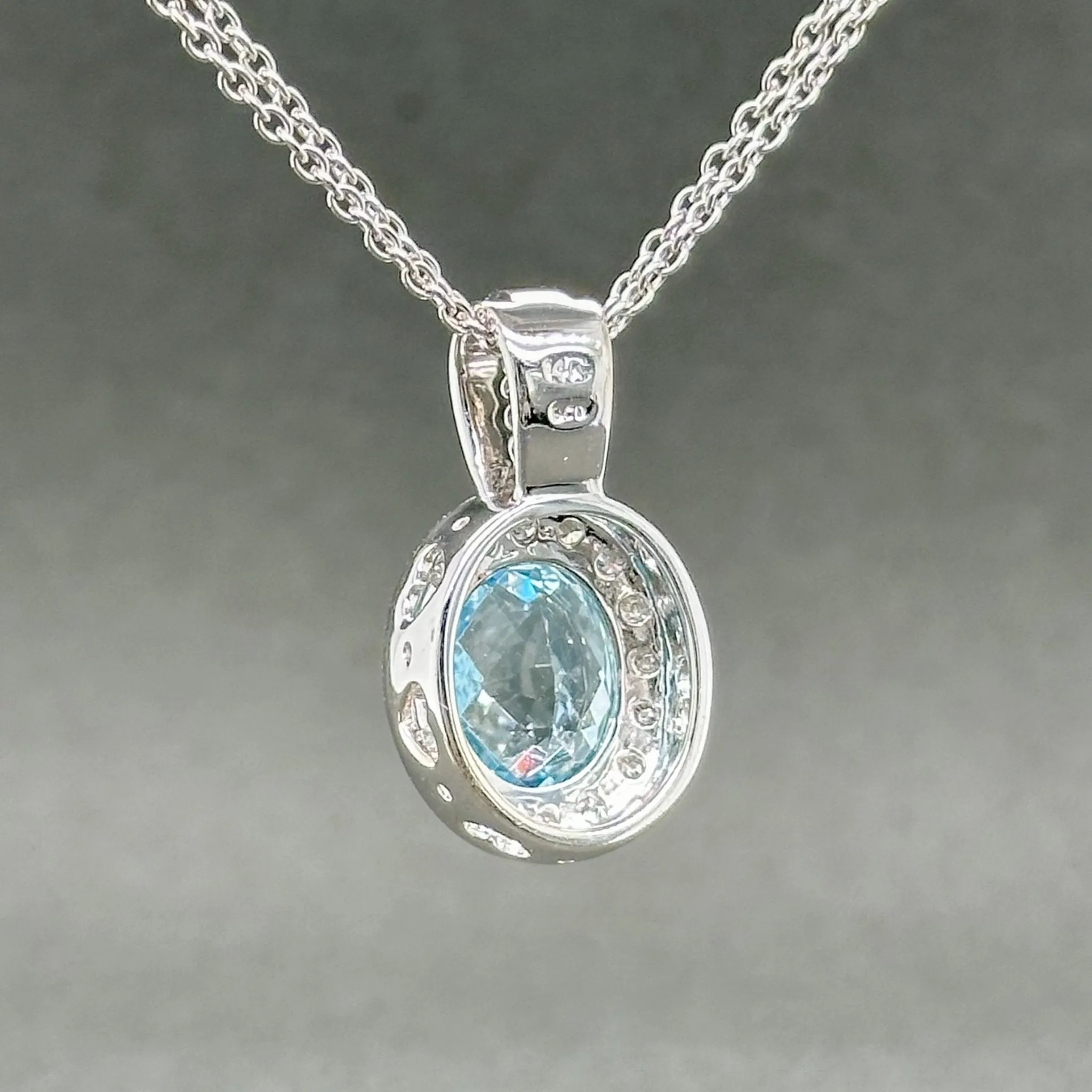 Estate 14K W Gold 3.00ct Aquamarine & 0.25ctw H/SI2-I1 Diamond Pendant